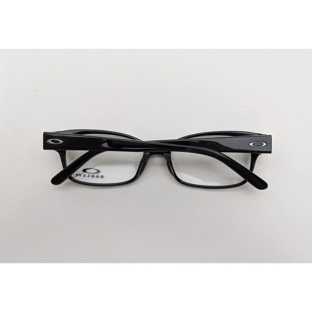 Oakley very good